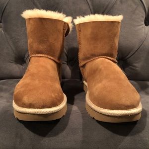 Tan UGG boots brand new with rope tie size 10